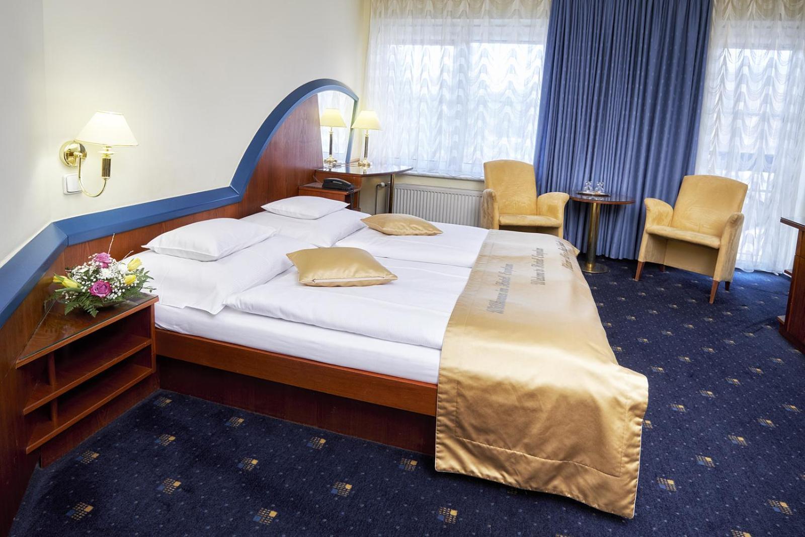 Hotel Eroplan Roznov pod Radhostem Luaran gambar