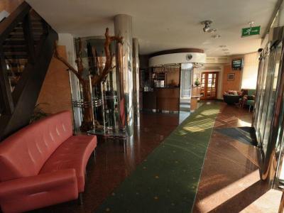 Hotel Eroplan Roznov pod Radhostem Luaran gambar