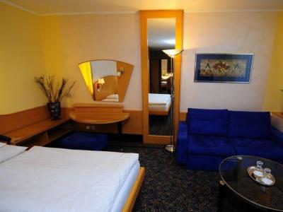 Hotel Eroplan Roznov pod Radhostem Luaran gambar